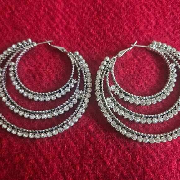 Large silver hoop earrings with diamond stones - Picture 2 of 2